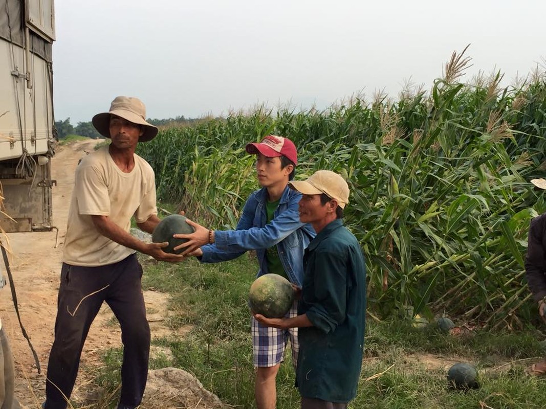 Ban tre dem dua hau vung lu den tre em vung cao-Hinh-4